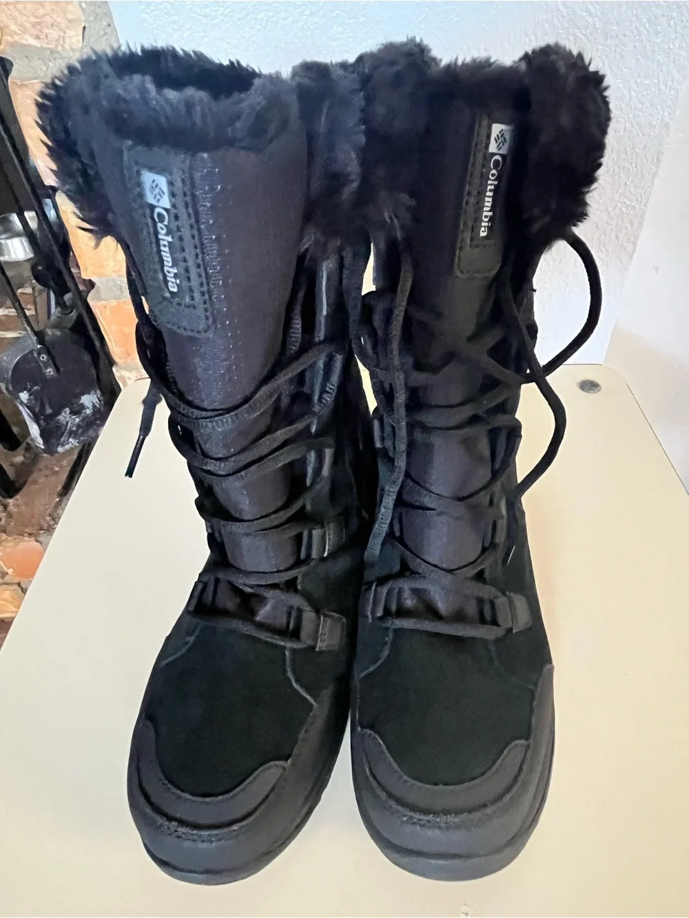 Columbia insulated lace